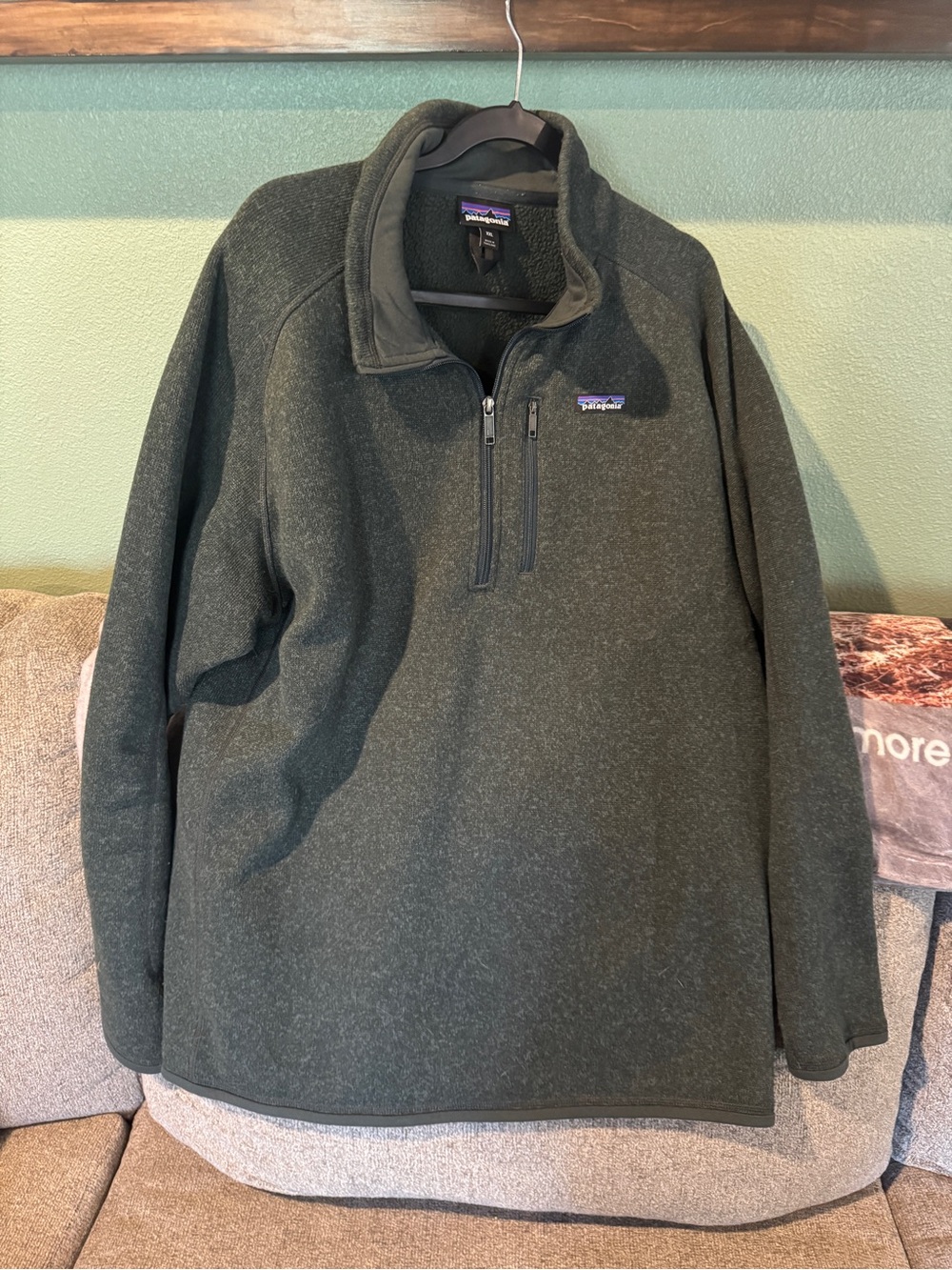Patagonia Men's Dark Green Quarter-Zip Fleece Pullover